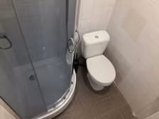 UG wc 1